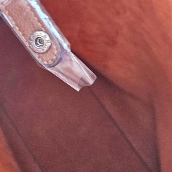 💜 Vegan Leather Classic Hobo Bag in Vibrant Purple - Picture 11 of 16